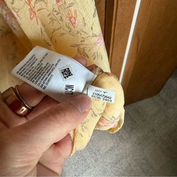 American Eagle Pale Yellow Floral Chiffon Open Front Kimono Boho Festival Beachy - Picture 7 of 12